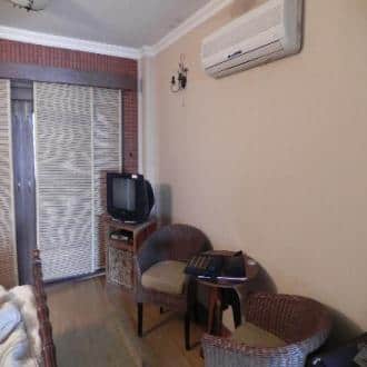 Estate Stay In Mehrauli, New Delhi 1